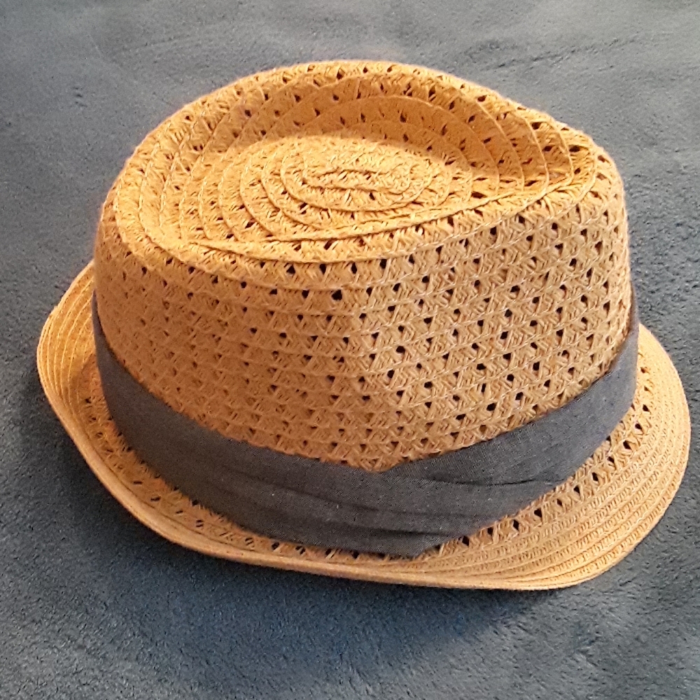 Hat - Picture 2 of 3